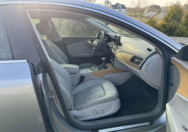 Audi A7 cena 38900 przebieg: 70042, rok produkcji 2012 z Iława małe 596